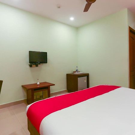 Hotel Newcastle Wadakkanchery Extérieur photo