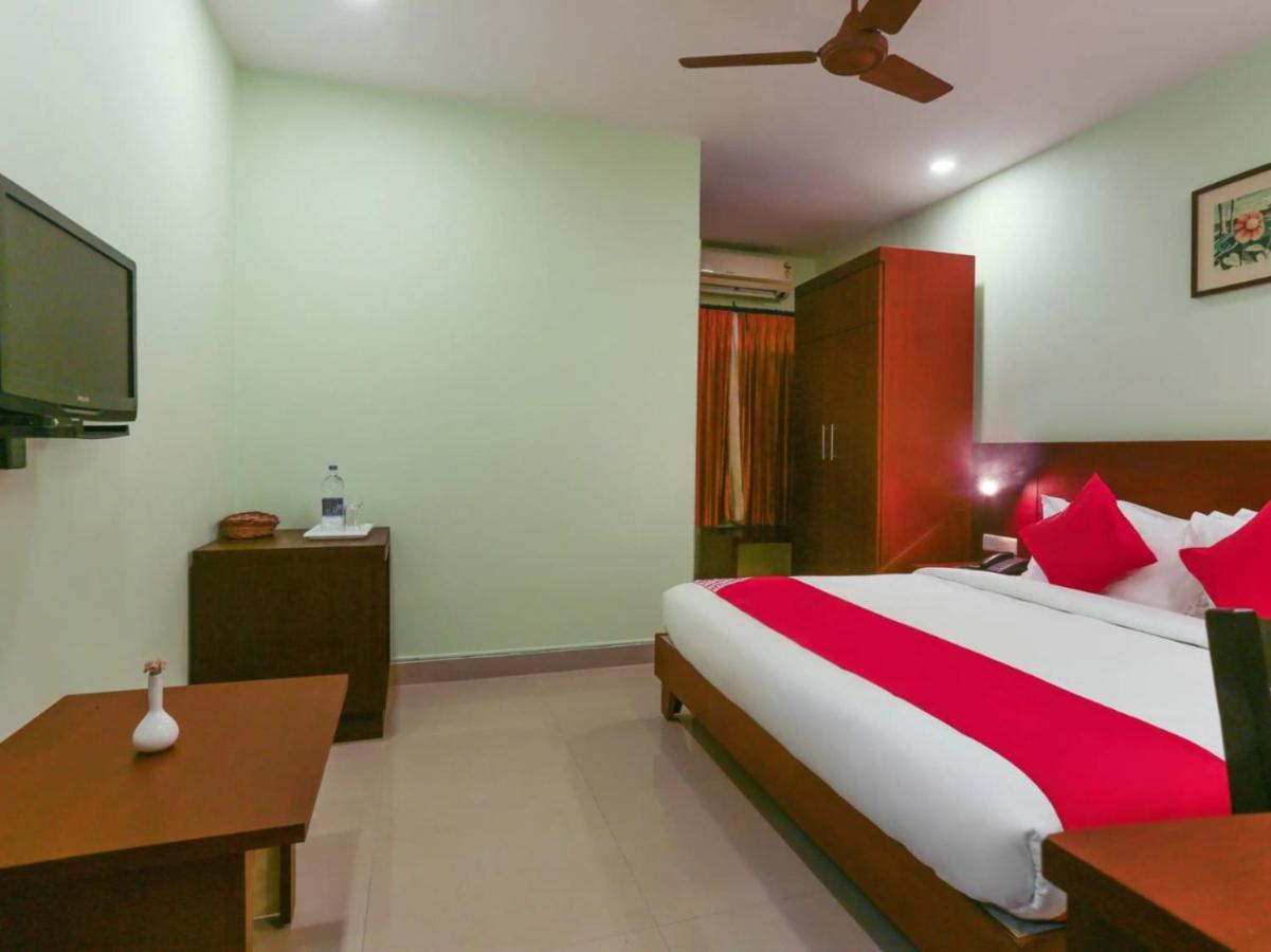 Hotel Newcastle Wadakkanchery Extérieur photo