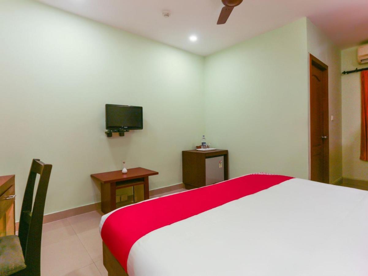 Hotel Newcastle Wadakkanchery Extérieur photo